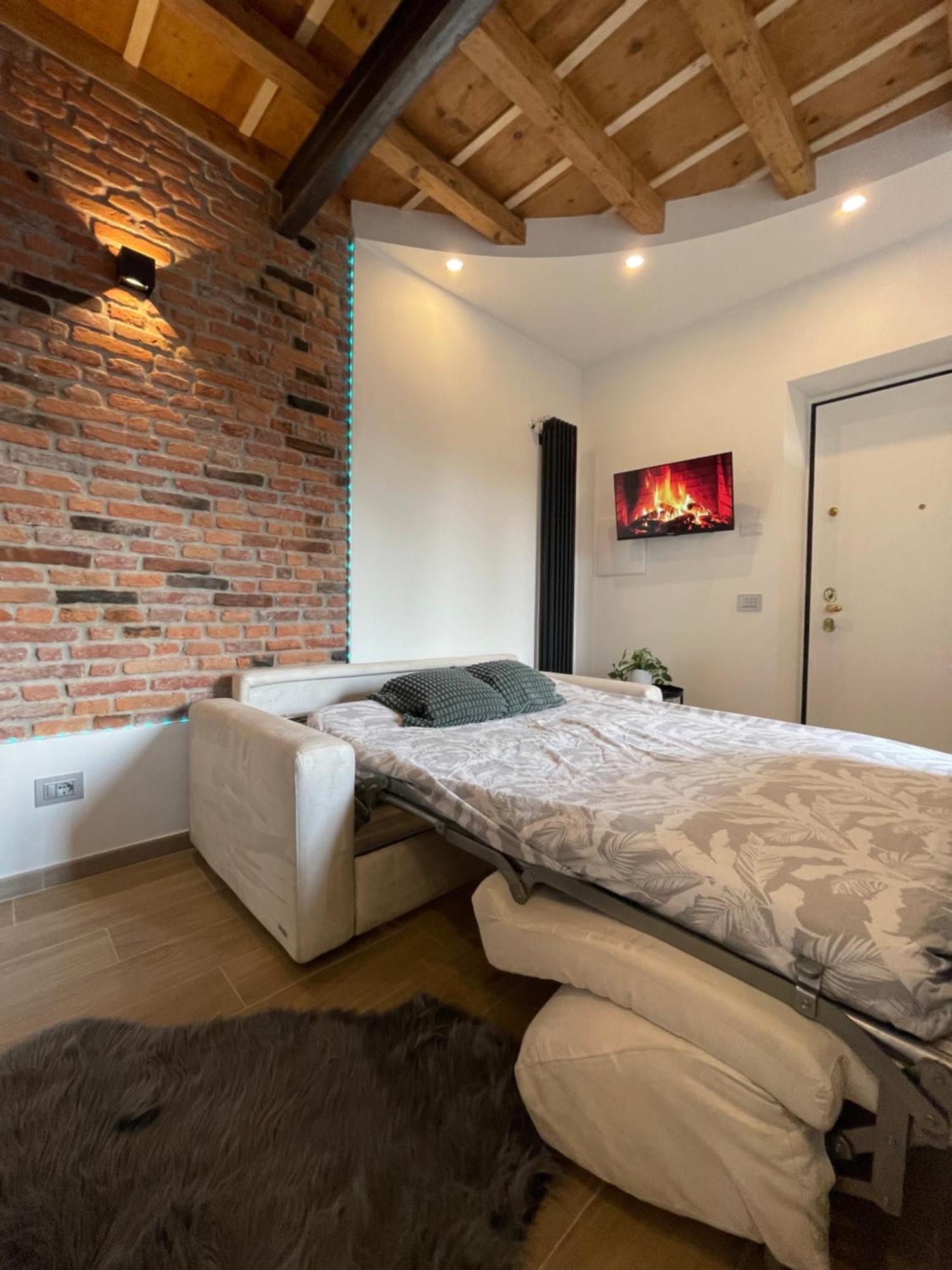 Apartment Chiesa Rossa-loft And Apartments-navigli Milan